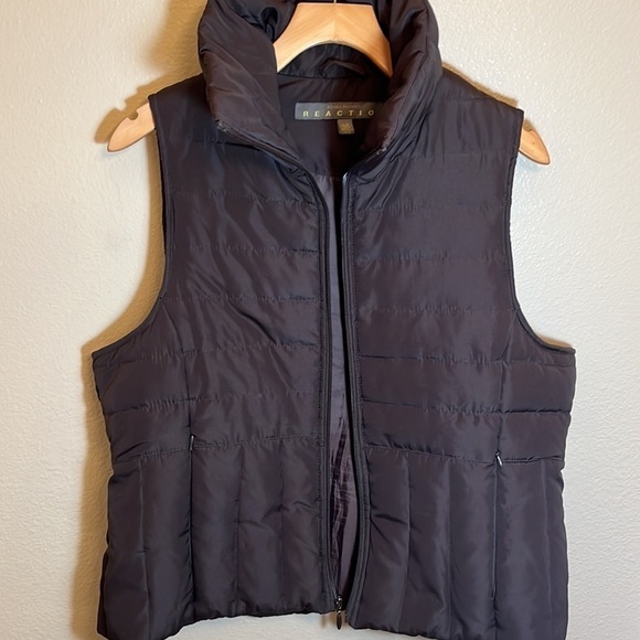 Kenneth Cole Reaction Brown Puffer Vest - Picture 9 of 16